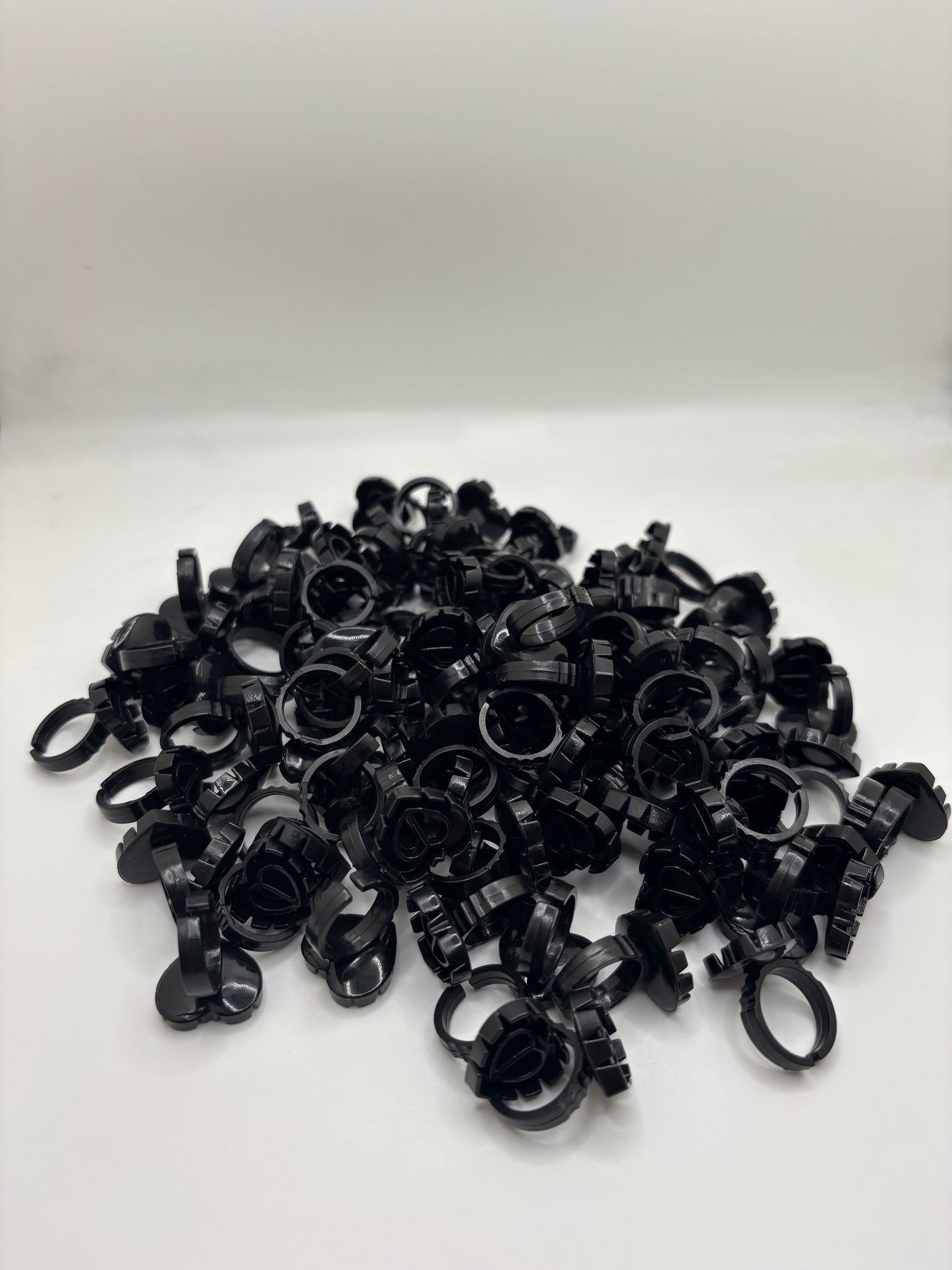 100 PC HEART SHAPED GLUE RINGS
